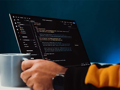 虫虫漫画小抄：看范围边界有没有写→做换成中性因果词→读完更清楚